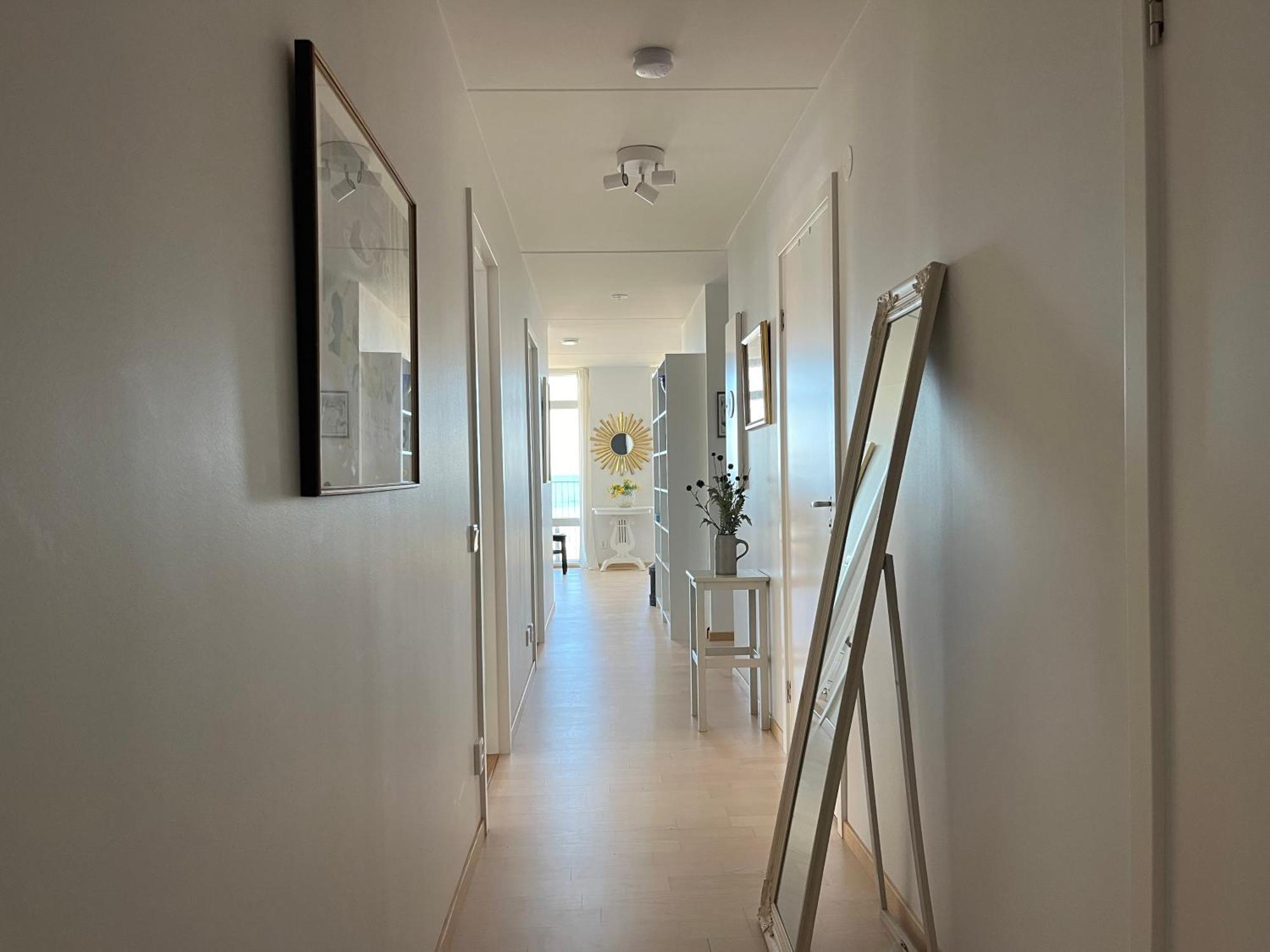Ahusbrygga Apartment Hotel Екстер'єр фото